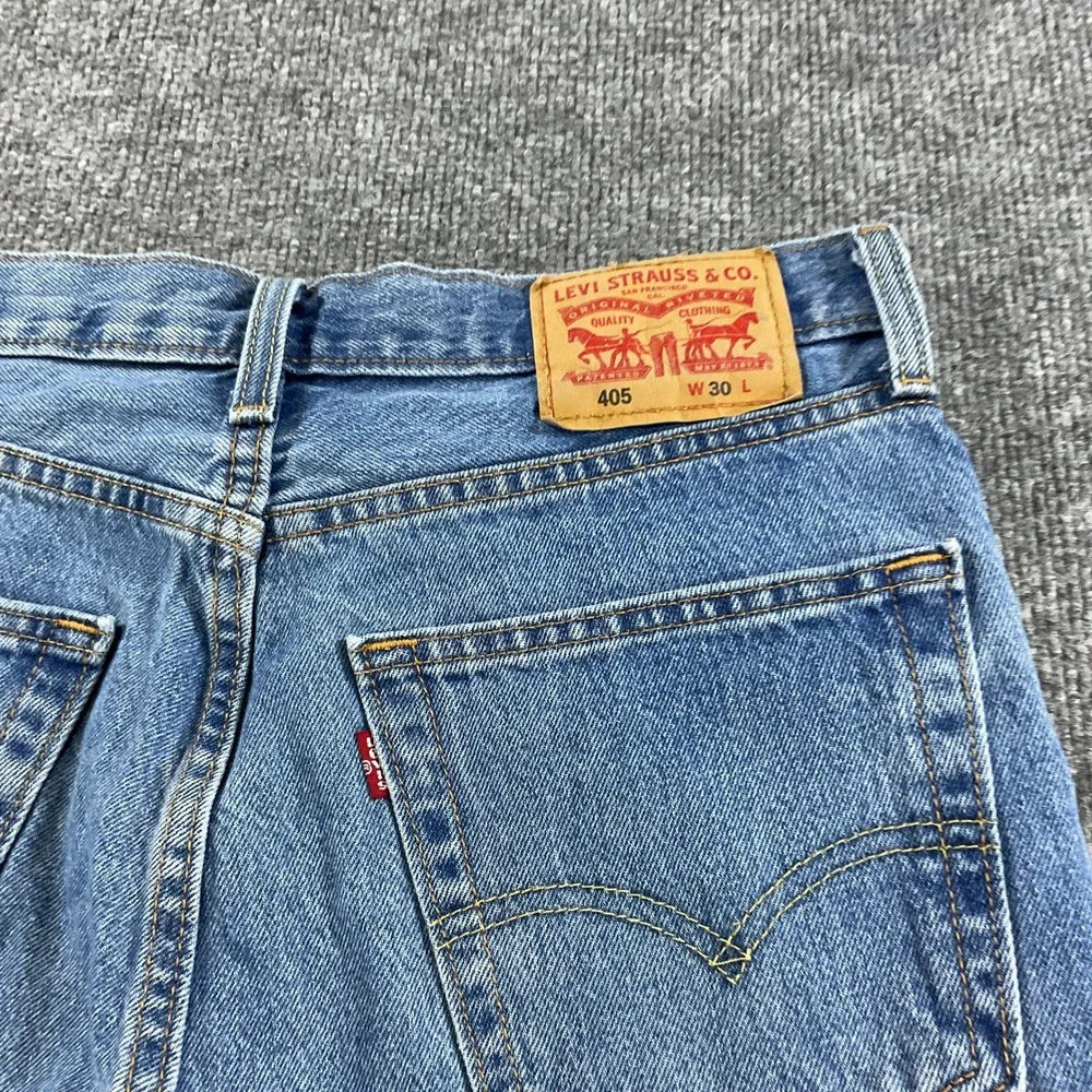 Levi's 405 Standard Fit Denim Shorts Mens 30 Blue Medium Wash Jean Shorts